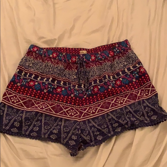 Hollister colorful shorts - Picture 1 of 2